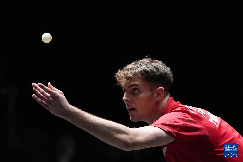 由市场平静 由市场平静